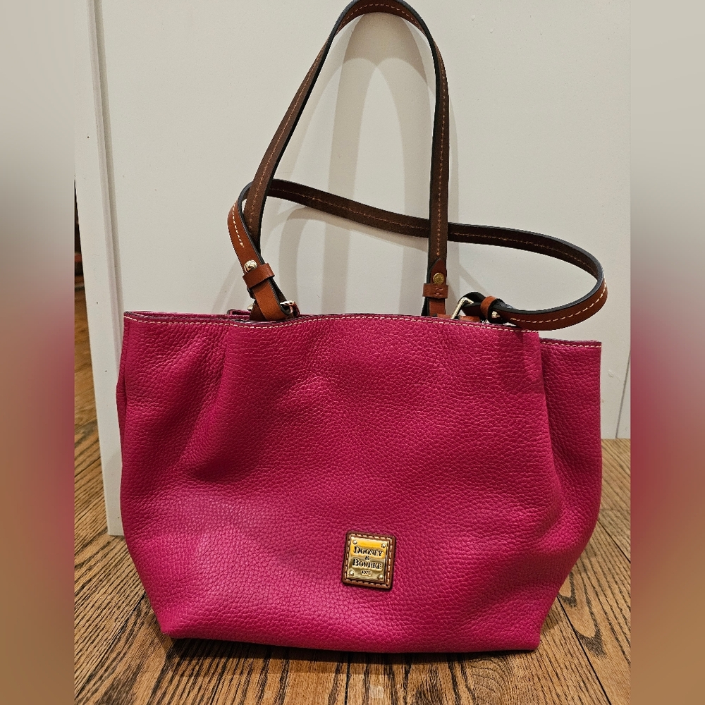 RARE Dooney & Bourke Flynn Pebble Leather Tote in Magenta/Pink with Brown Straps